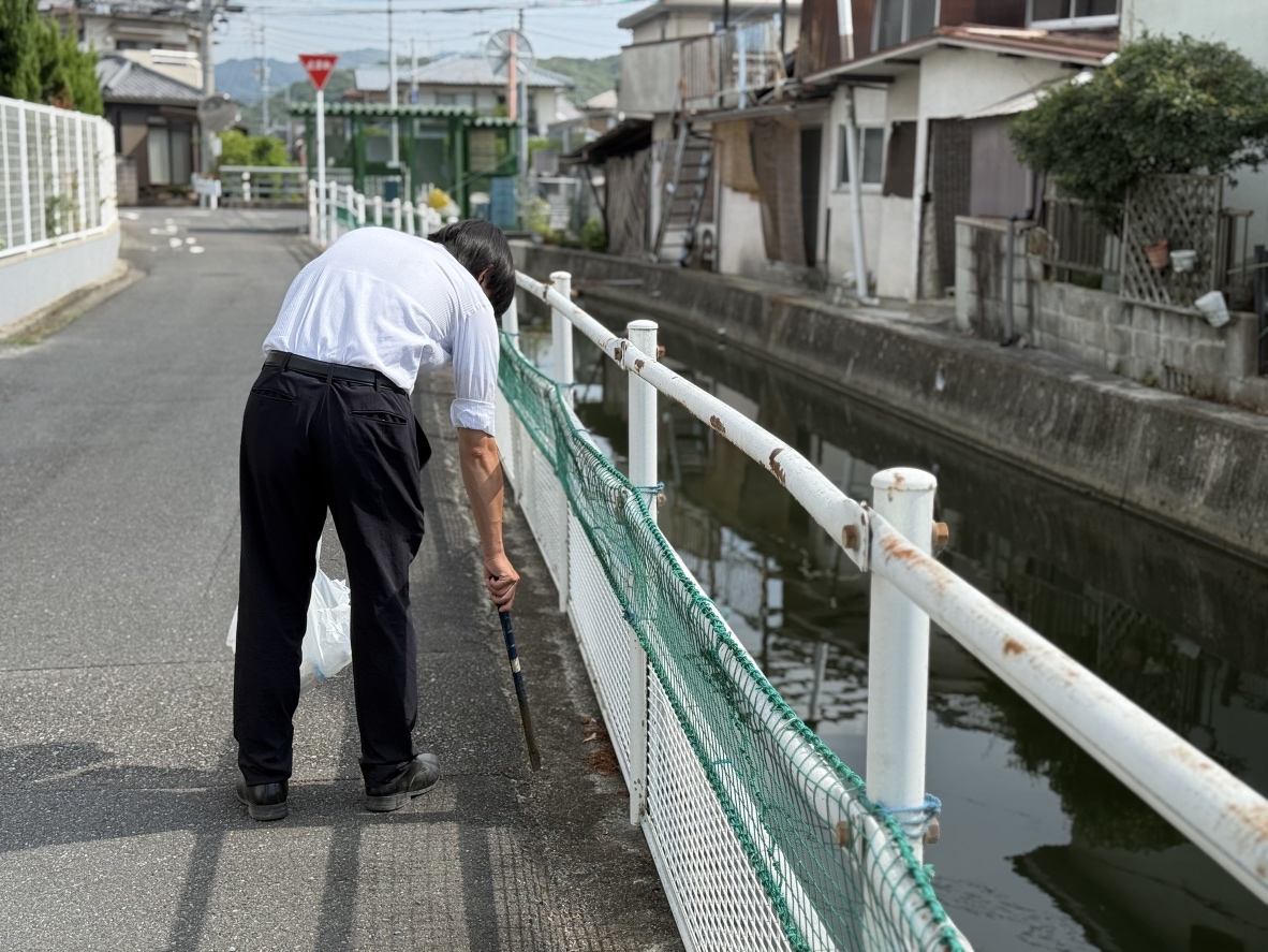 月曜恒例、地域清掃🧹